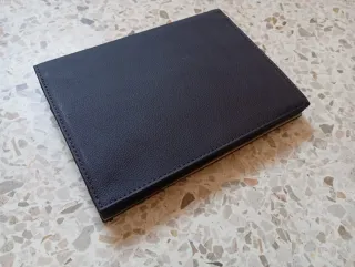 Carpeta Maserati nueva