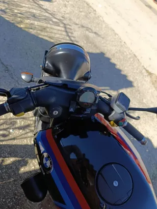 BMW K75 Cafe Racer Negra