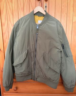 Chaqueta bomber verde Mango