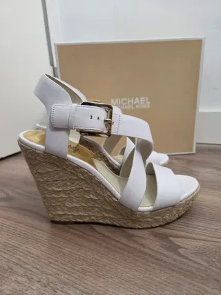 Sandalias Michael Kors Plataforma Blancas