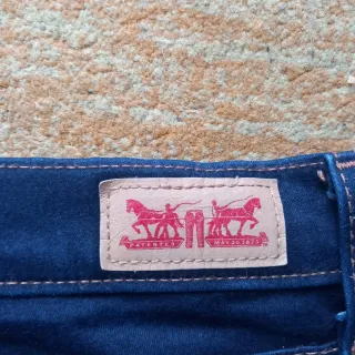 Levi's 524 Skinny Mujer