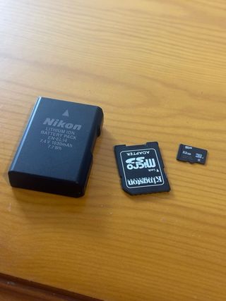 Cámara Réflex Nikon D5100 + Cargador