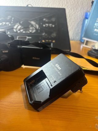 Cámara Réflex Nikon D5100 + Cargador