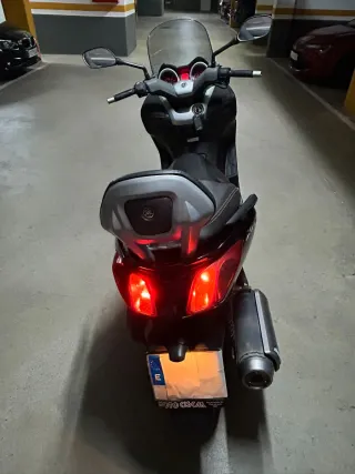 Yamaha XMAX 250cc 2011 - 80.000km