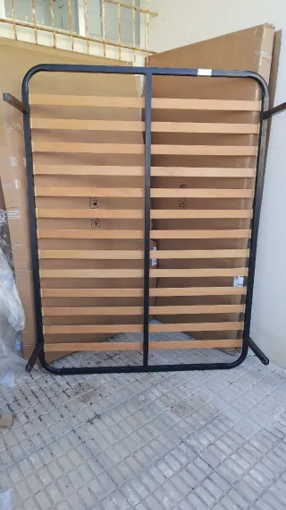 Somier de madera y metal