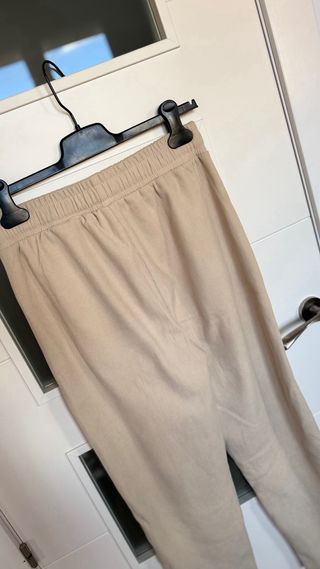 Pantalones de terciopelo beige