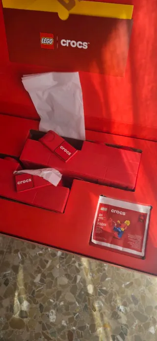 Crocs Clog Lego Edición Especial Roja