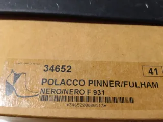 Botín piel negro Janet & Janet pedrería