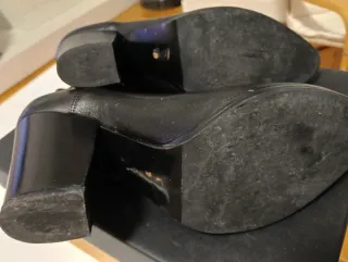 Botín piel negro Janet & Janet pedrería