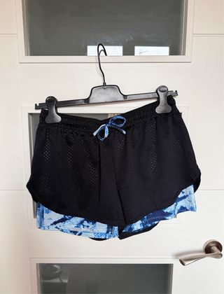 Pantalones cortos deportivos