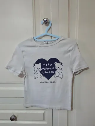 Camiseta Stradivarius Oso Corazón XS