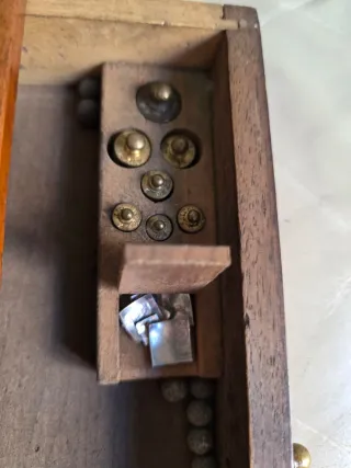 Balanza de precisión antigua vintage