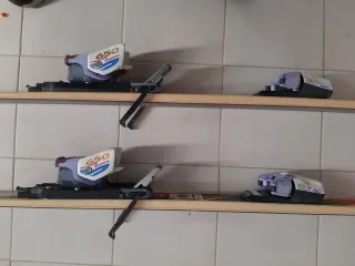 Esquís Atomic Team R Tyrolia 650