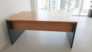 Mesa de oficina Strong