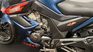 Zontes U 125 Naked Azul/Naranja