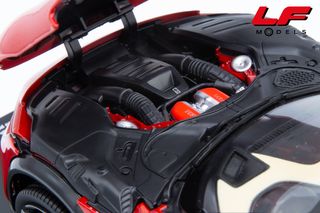 1:18 Ferrari Purosangue Rosso "showcase" -Polistil