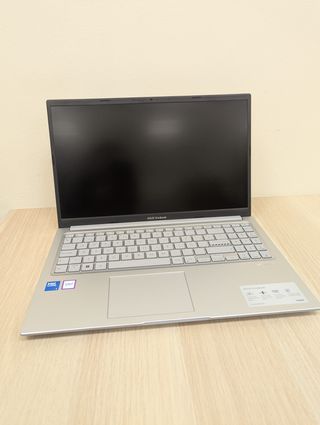 ASUS Vivobook 15.6 Intel Core i5 16GB/512GB Plata