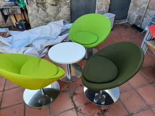 Juego 3 butacas y mesita