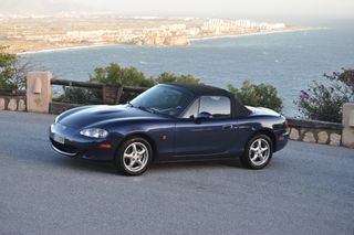Mazda MX-5 2004 Etiqueta B