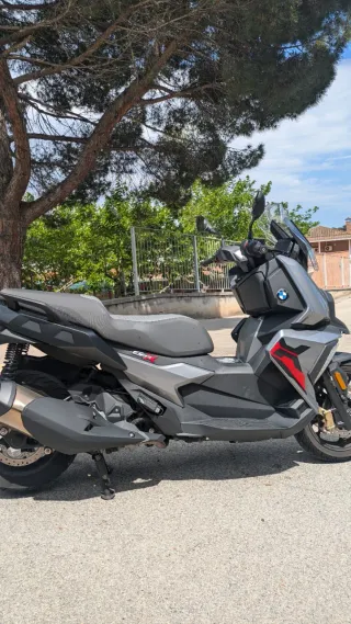 BMW C400X