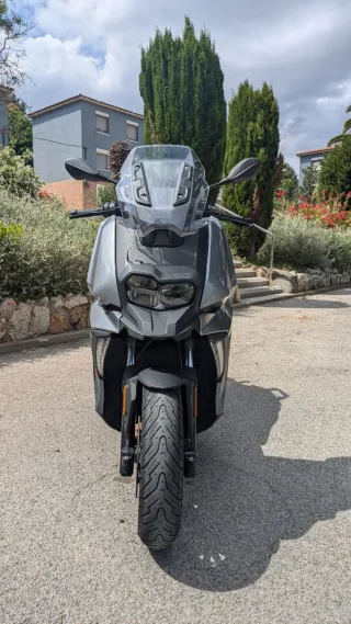 BMW C400X