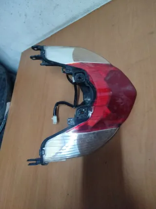 Piloto trasero Honda SH 2016