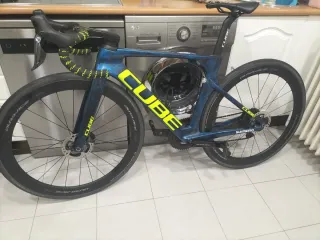 CUBE LITENING C68 Intermarché Profesional