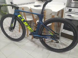 CUBE LITENING C68 Intermarché Profesional