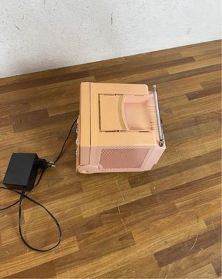 Precioso mini televisor Irradio vintage, rosa