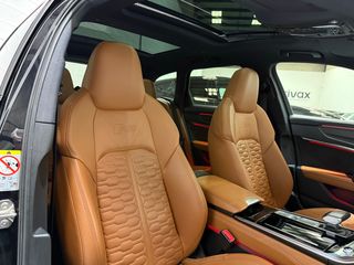 Audi A6 Audi A6 RS 6 Avant TFSI quattro