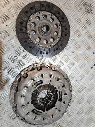 Embrague BMW X3 e83 2.0 150 CV.