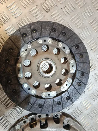 Embrague BMW X3 e83 2.0 150 CV.