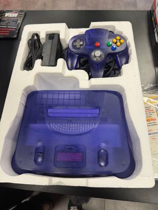Nintendo 64 Lila Consola