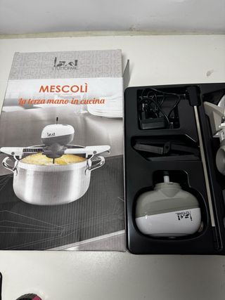 Mescoli - La terza mano in cucina