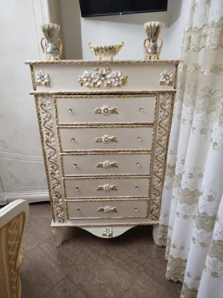 Cassettiera vintage oro e bianco