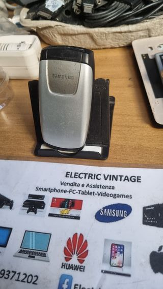 9883N-Cellulare Samsung SGH-C270 Grigio