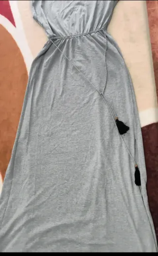 Vestido largo gris de verano