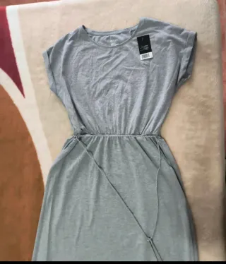 Vestido largo gris de verano
