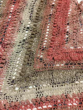 Chal crochet algodón salmón y beige