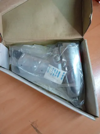 Pistola de impacto neumática 3/8