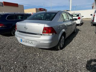 Opel Astra Sedan 1.7 cdti 2009