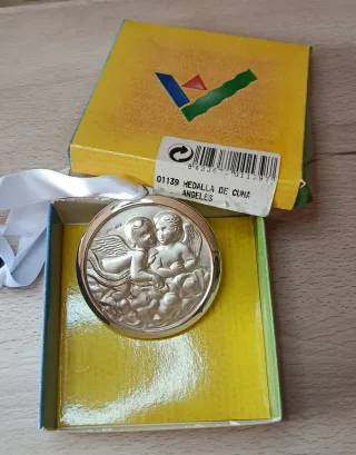 Medalla Cuna Plata Ángeles