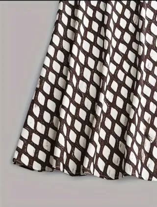 Vestido camisero estampado blanco y negro