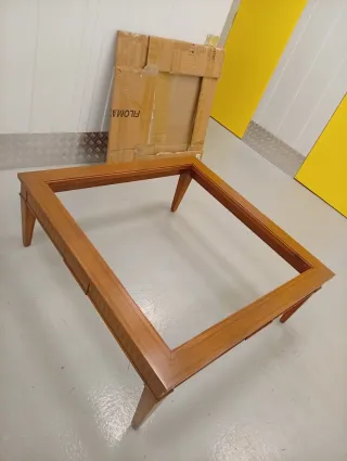 Mesa baja madera y cristal