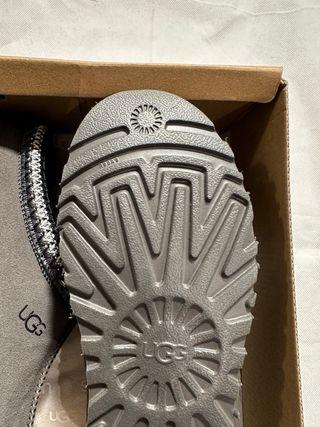 UGG Tasman Grises Talla 39