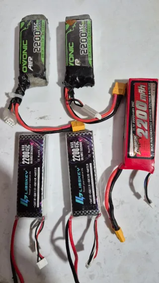 5 Baterías Lipo 11.1V 2200mAh