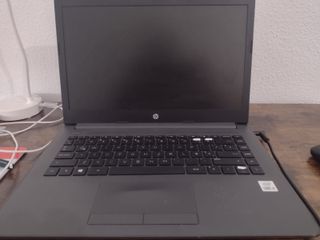 HP Notebook 240 G7 Core i3. 1 Tera 8 Gigas de Ram
