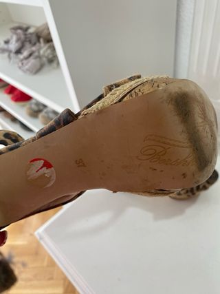 Sandalias tacón Bershka estampado leopardo