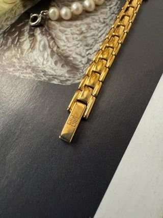 Reloj Givenchy Dorado Mujer