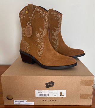 Botín campero serraje y remaches de TOP3